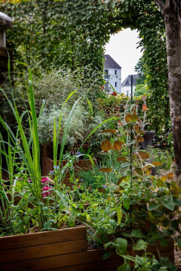 Logis Hotel La Breche - Restaurant Berthelot Amboise Luaran gambar