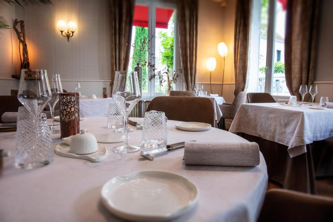 Logis Hotel La Breche - Restaurant Berthelot Amboise Luaran gambar
