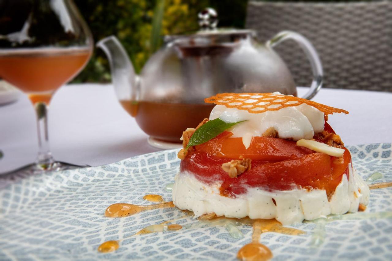 Logis Hotel La Breche - Restaurant Berthelot Amboise Luaran gambar
