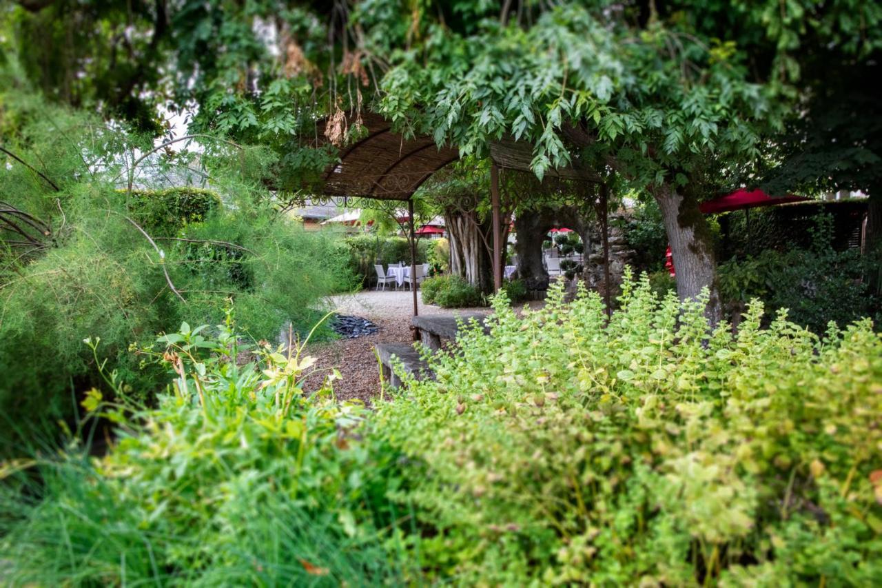 Logis Hotel La Breche - Restaurant Berthelot Amboise Luaran gambar